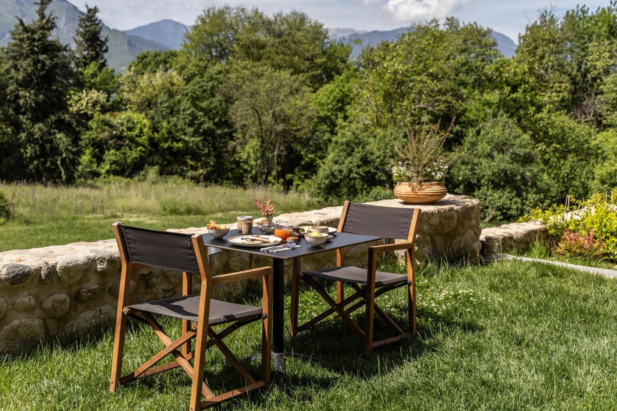 Mones Bed & Breakfast Kastraki  Bagian luar foto
